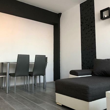 Dave Apartman Szegedin Exterior foto